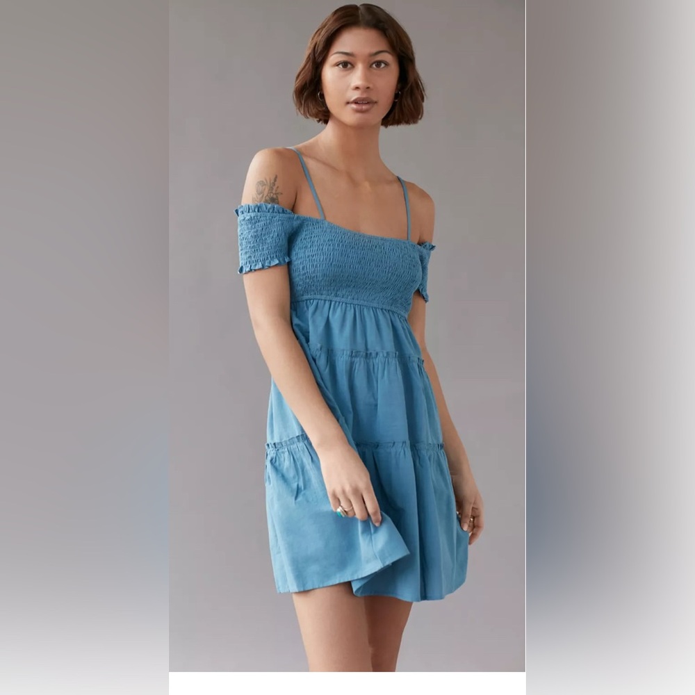 Urban Outfitters Emerson Smocked Off-The-Shoulder Mini Dress. Blue. Large. NWT.